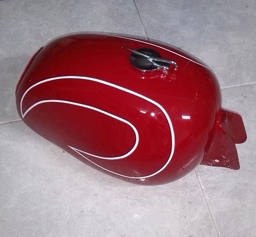 Perfilado deposito moto guzzi blanco